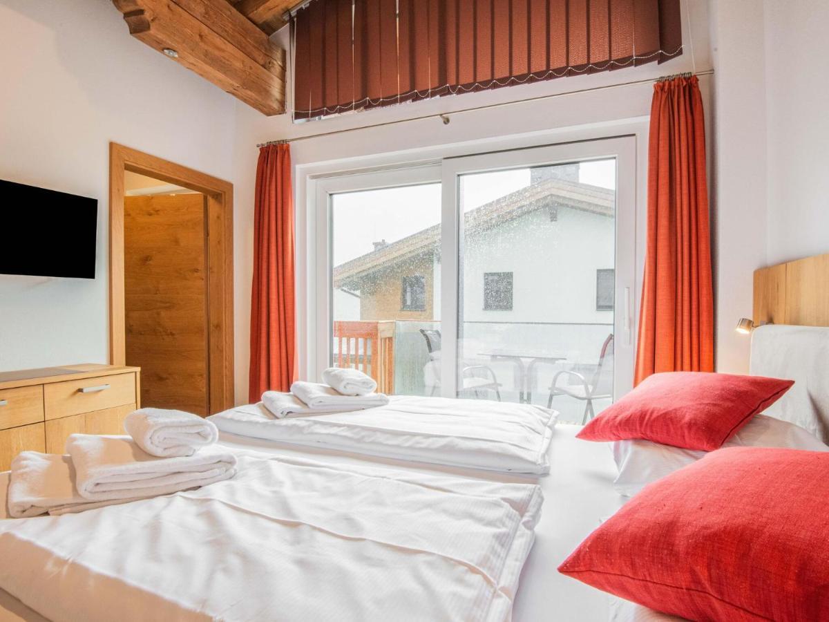Fantastic Chalet With Sauna Niedernsill Exteriér fotografie